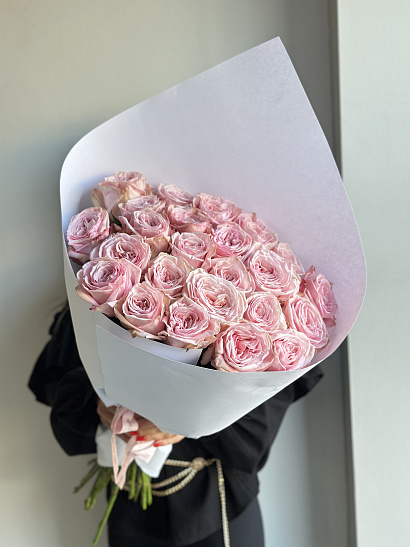Охапка эквадорской розы Pink O'Hara 60 см